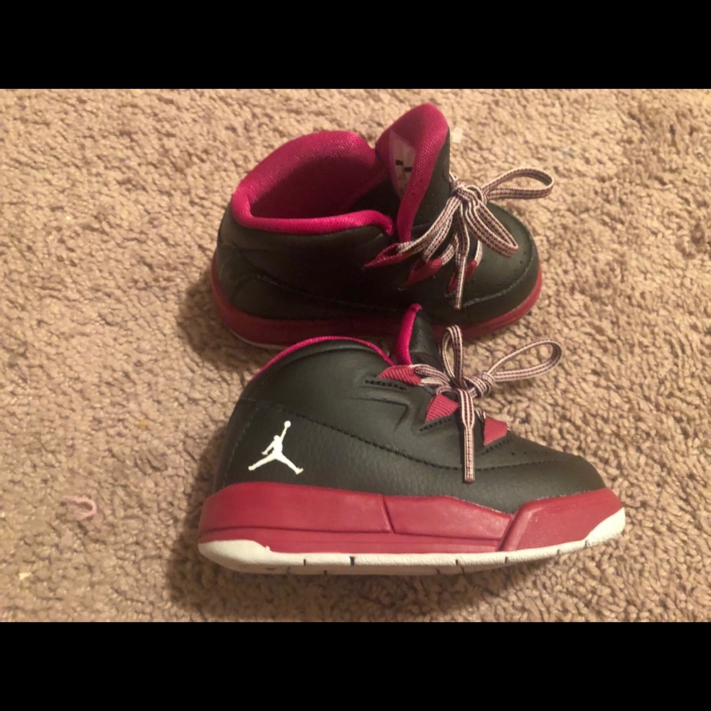 Toddler girl Jordan’s like new